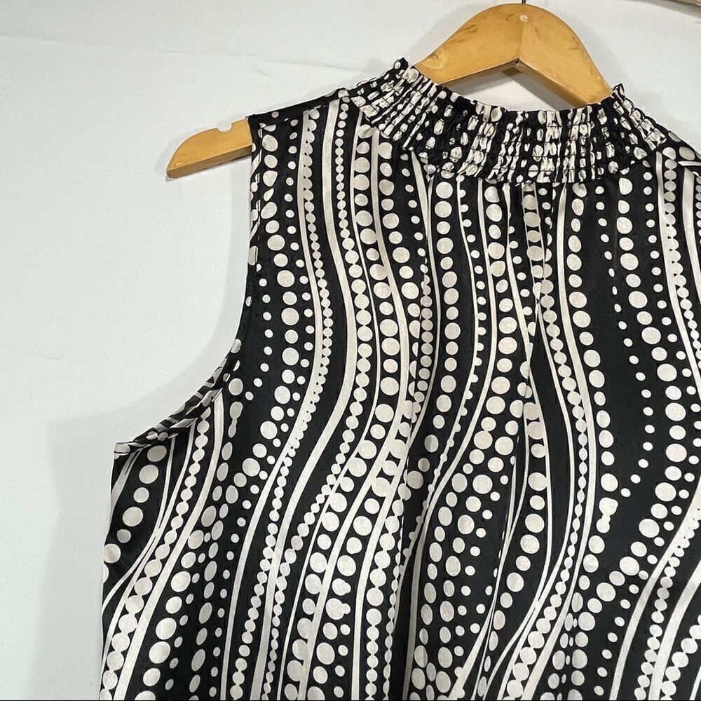 Sere Nade New York Ruffled Neck Line Tank Top - Picture 9 of 10